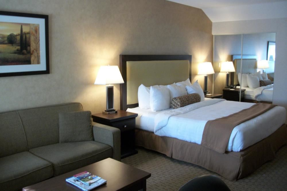 Best Western Plus Emerald Isle Hotel Sidney Exteriér fotografie